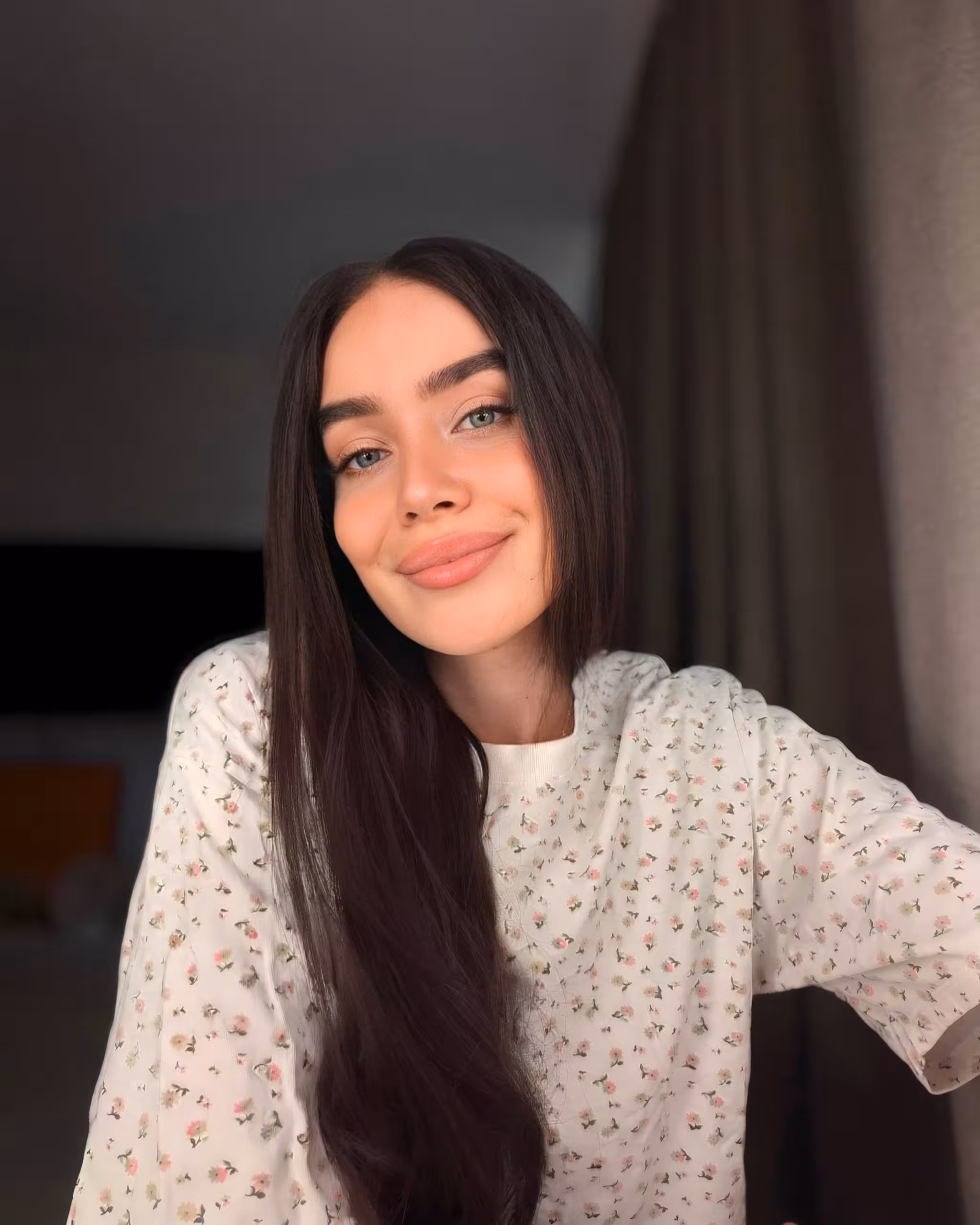 Vladа 28 yo from Kyiv Ukraine I'm a cyber match bride ready to meet my darling