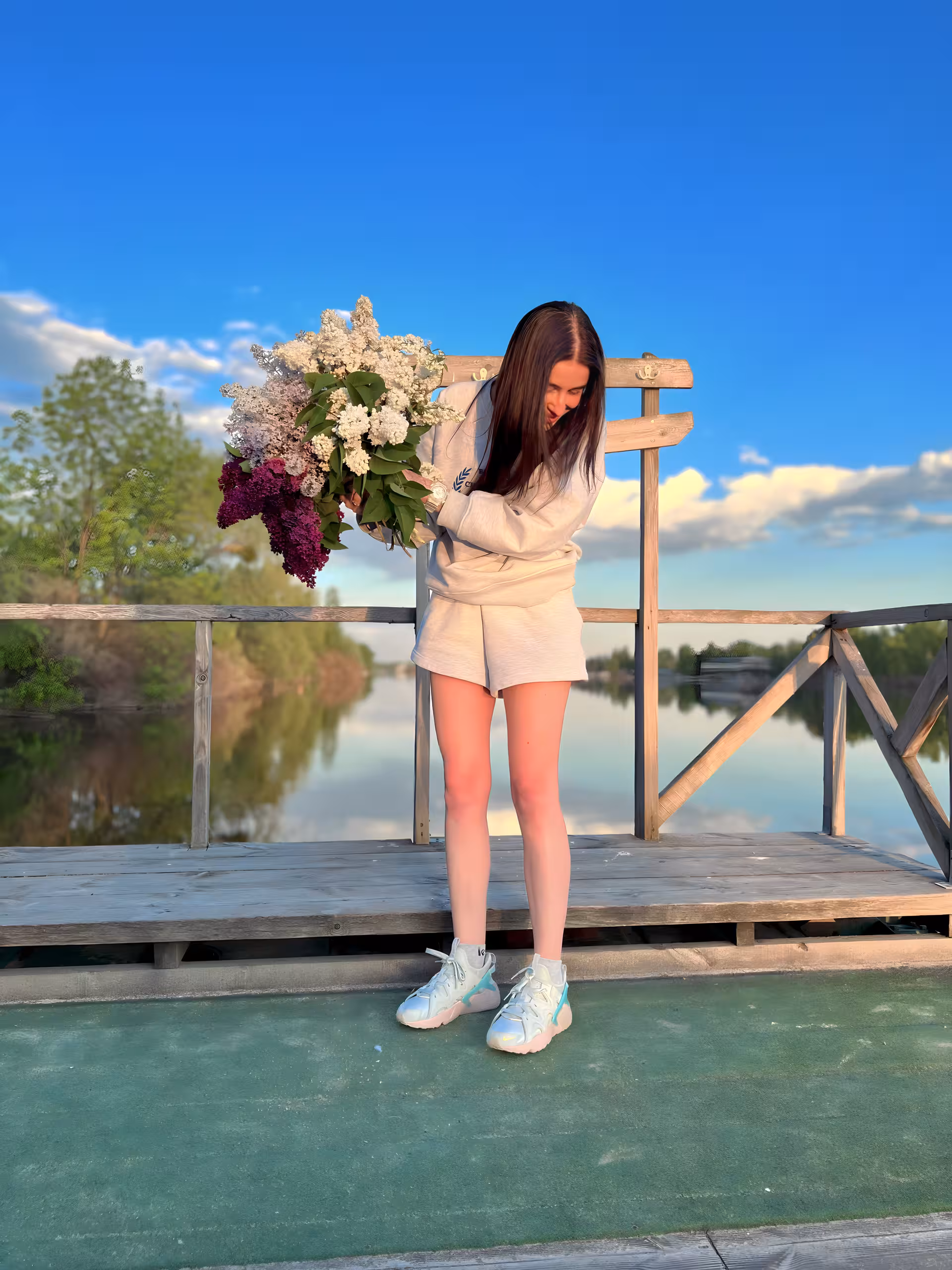 Vladа 28 yo from Kyiv Ukraine I'm a cyber match bride ready to meet my darling