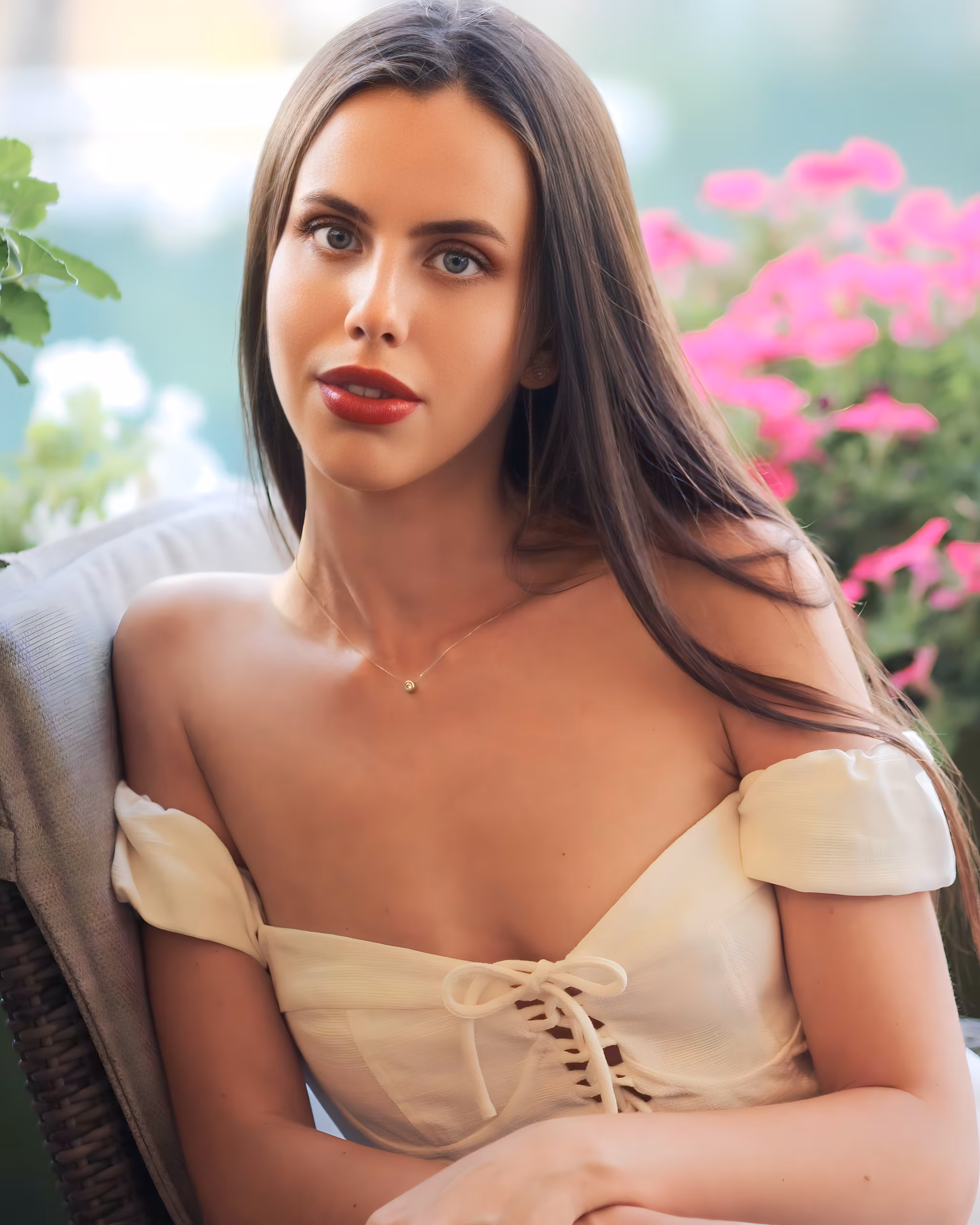Lilia 30 Bucharest Romania I'm a digital bride wanting to find my best friend