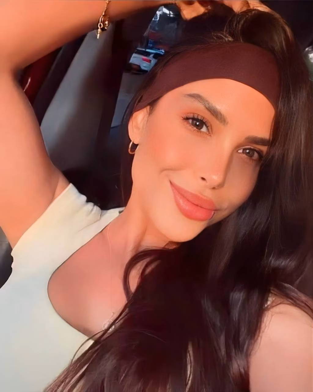 Geraldin 35 Cali Colombia I'm a digital bride wanting to find my soulmate husband