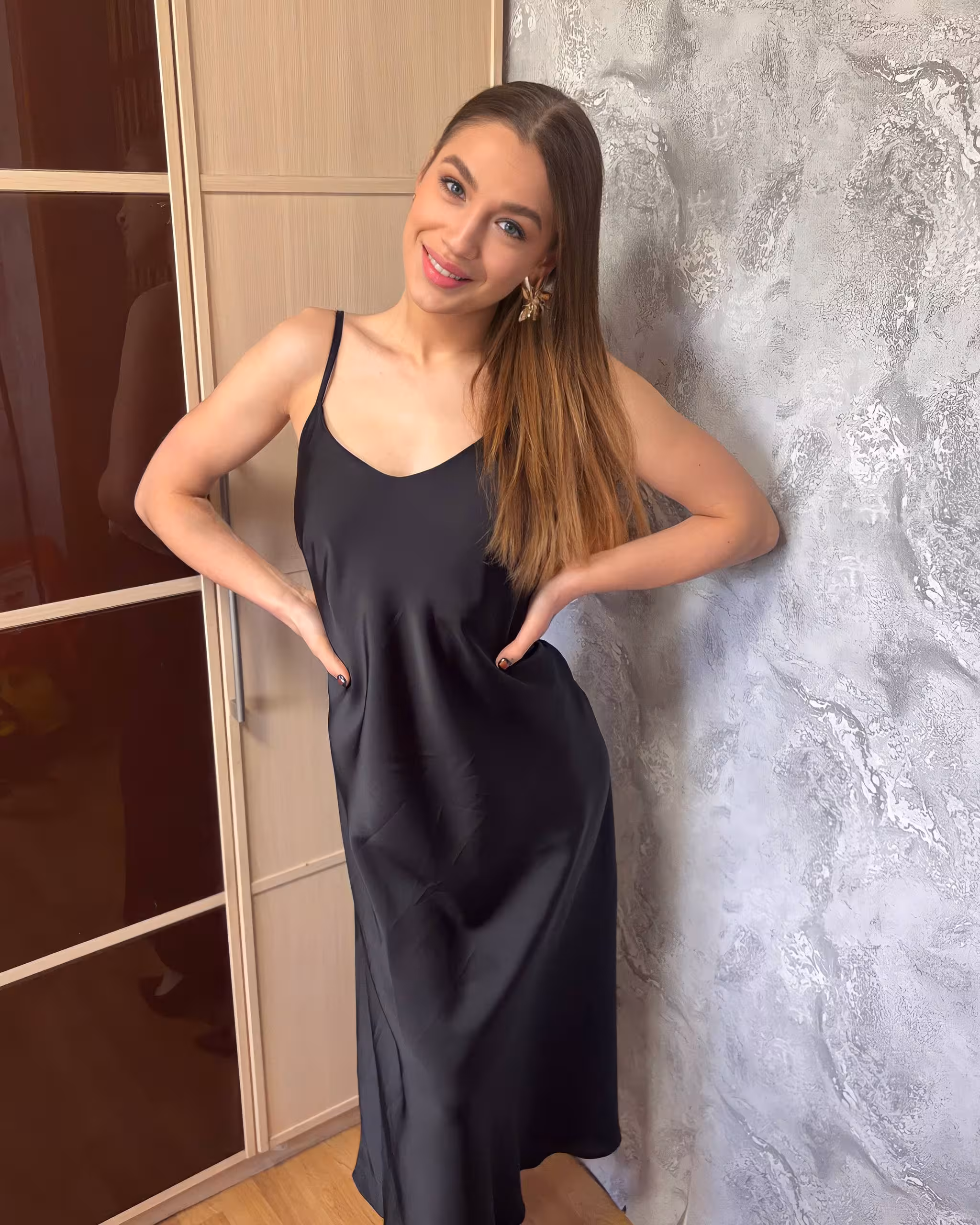Kateryna 19 yo from Kyiv Ukraine I'm a digital match bride wanting my beloved husband