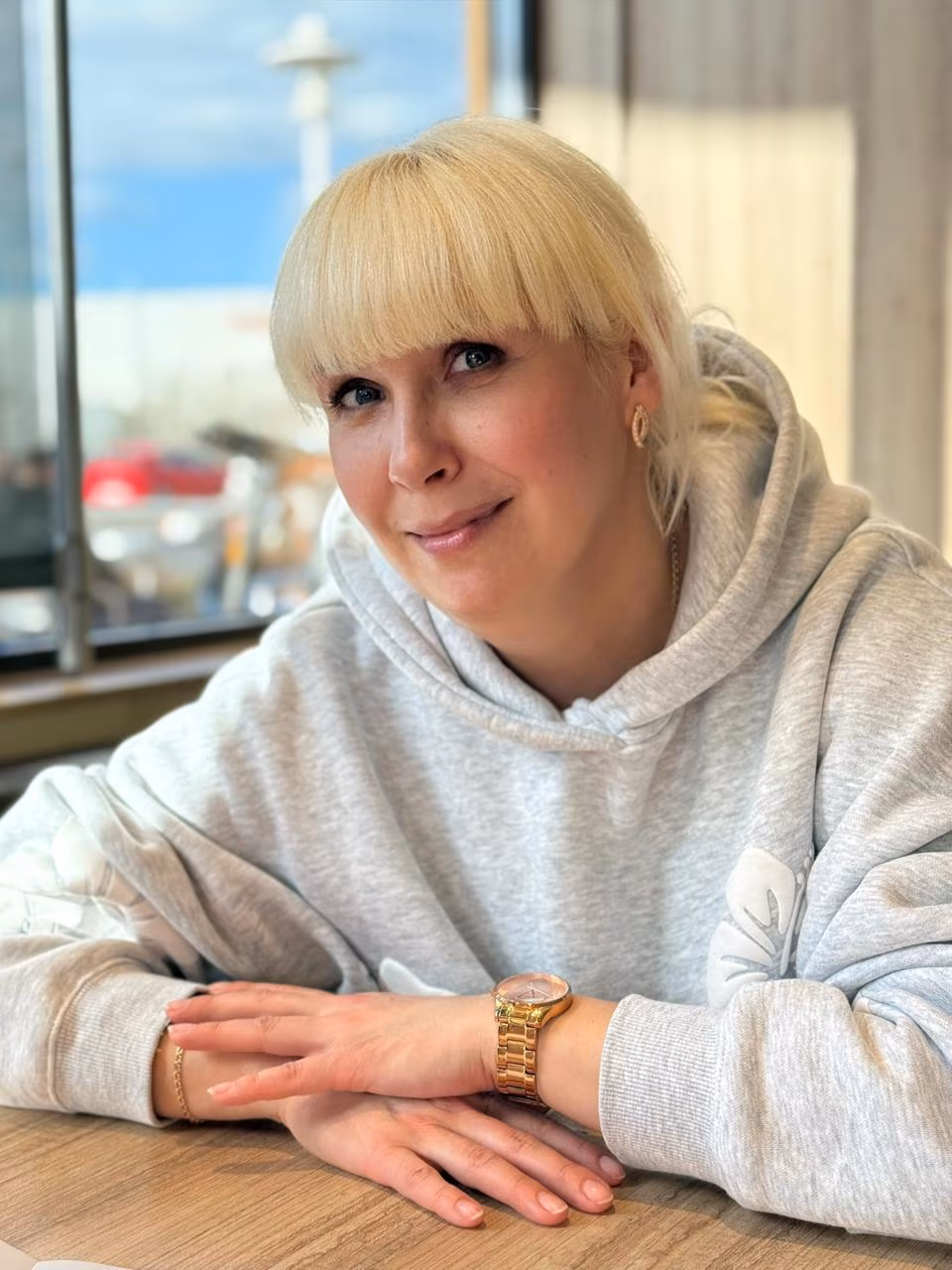 Anna 46 Sumy Ukraine I'm an e-bride ready to find my king