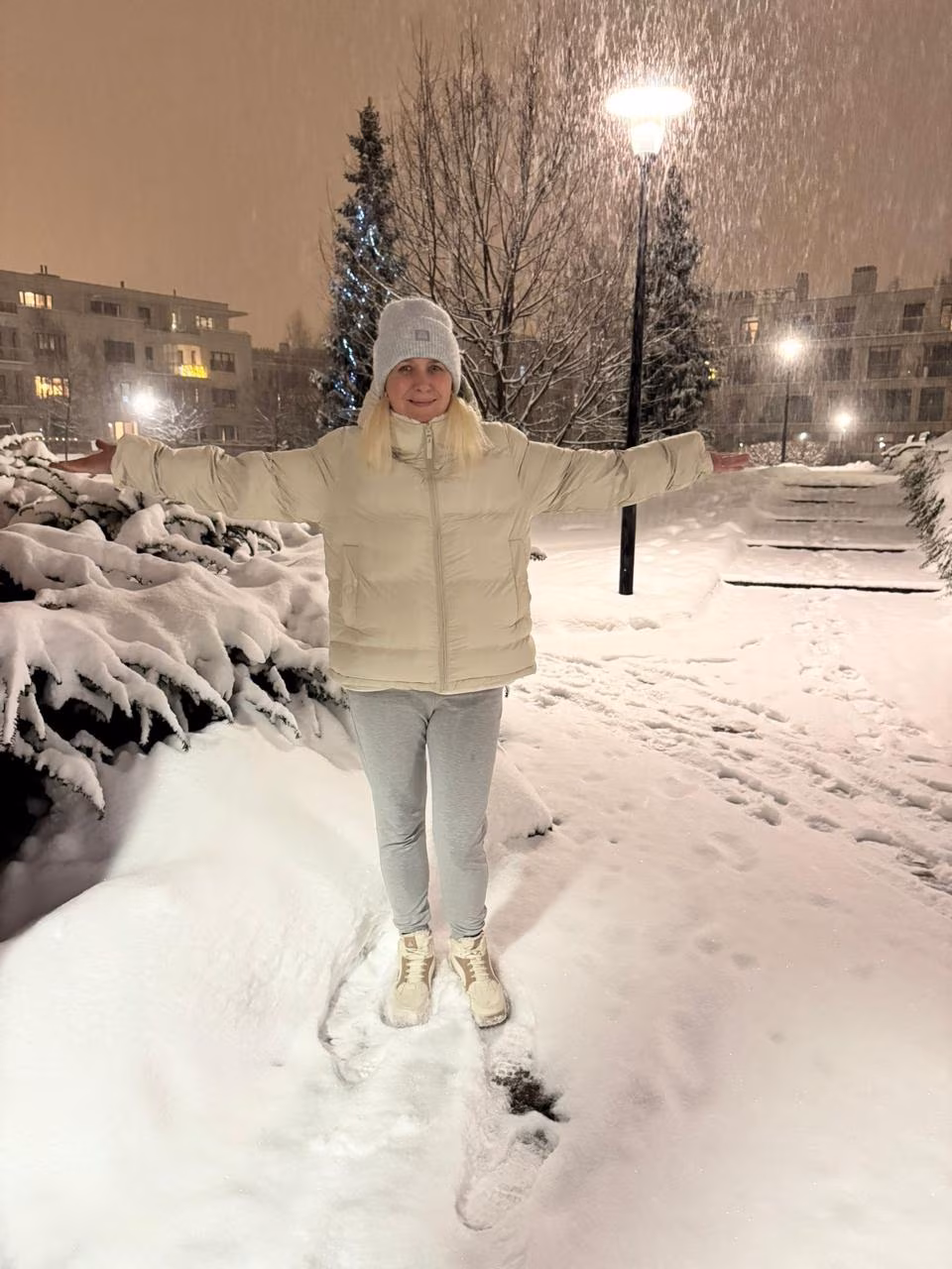 Anna 46 Sumy Ukraine I'm an e-bride ready to find my king