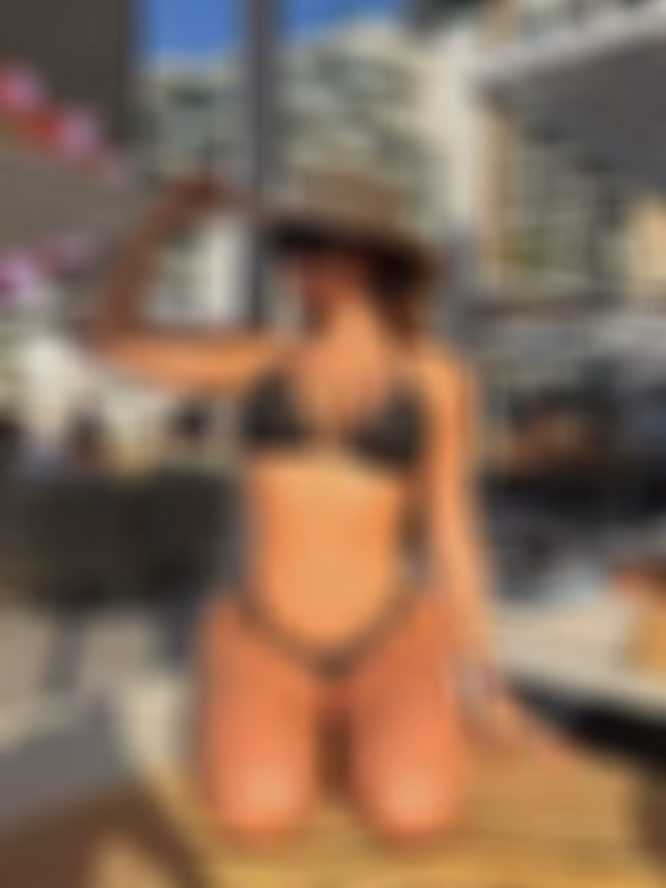 Diana 37 yo from Bogota Colombia I'm an e-bride wanting to meet my other half forever