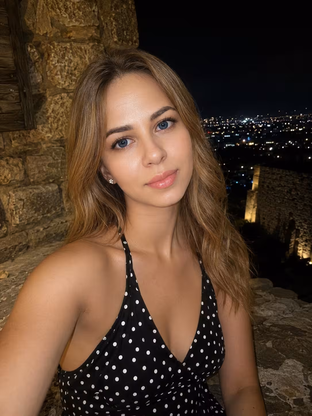 Olena 31 yo from Dnipro Ukraine I'm an online match bride ready to meet my perfect man
