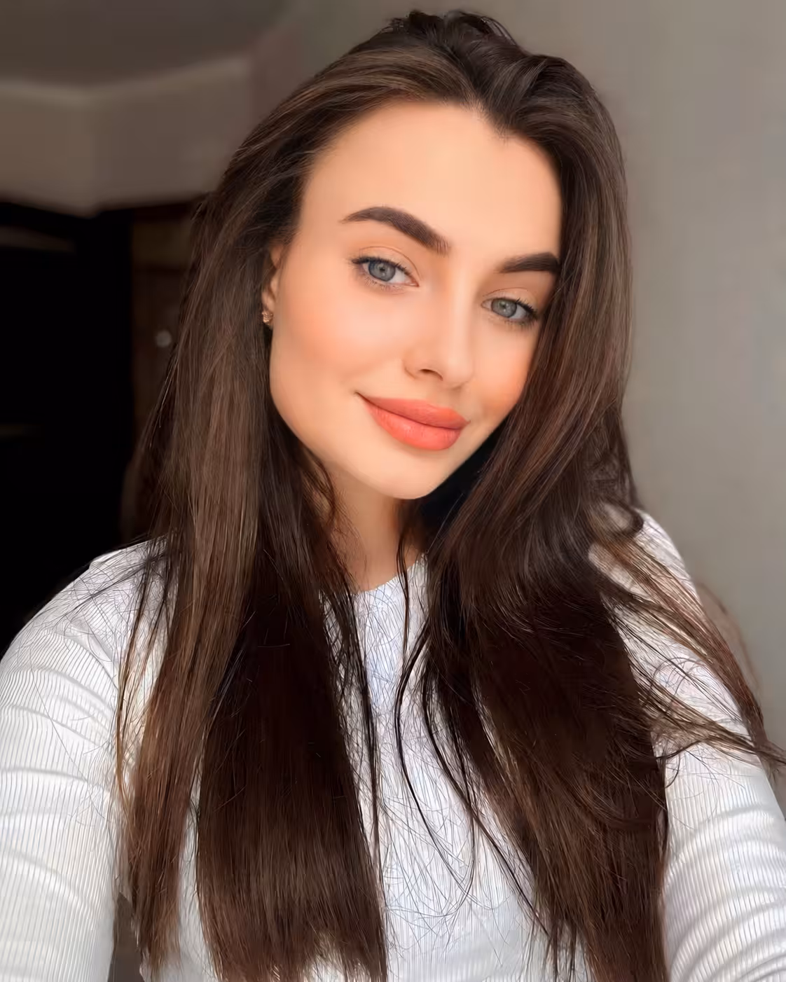 Nataliia 25 yo from Munich  Germany I'm a virtual bride ready to find my husband