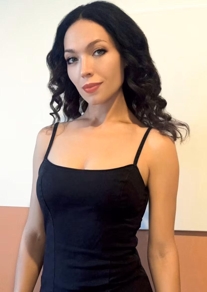 Anastasia 29 Bari Italy I'm a virtual bride who needs my protector