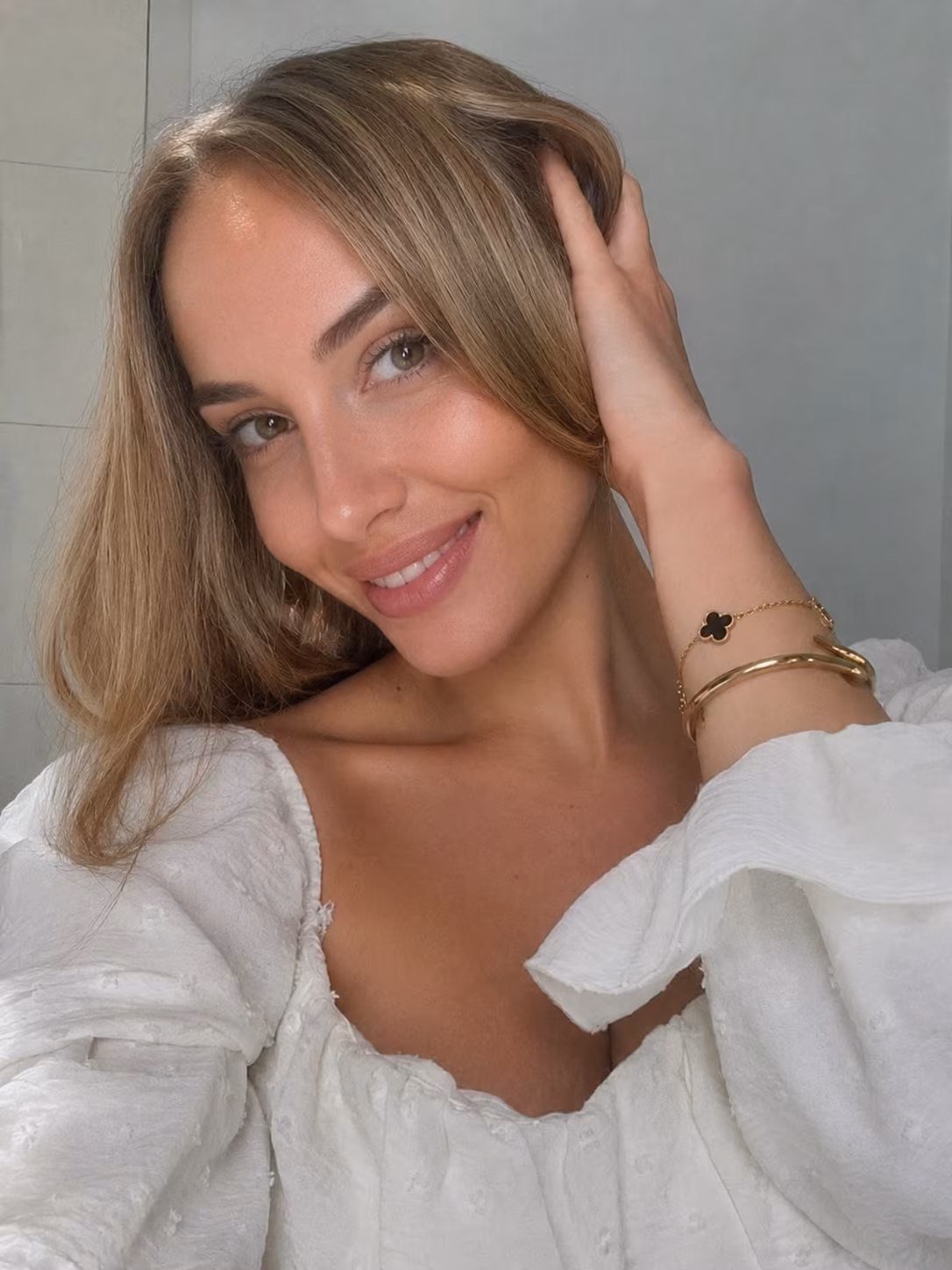 Anastasiia 24 Torrox Spain I'm a virtual dating bride searching for my one true love