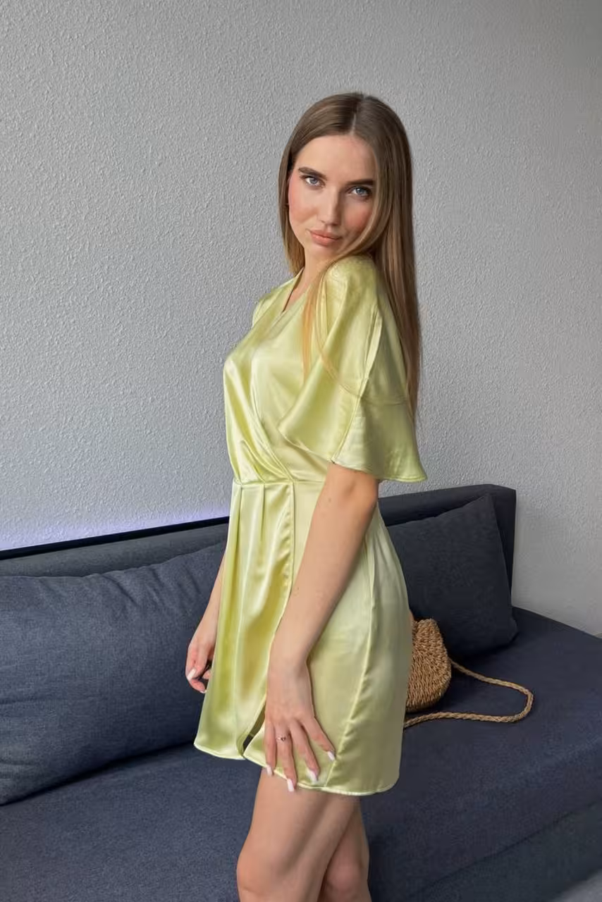 Anastasia 24 yo from Kyiv  Ukraine I'm a web dating bride who needs my king