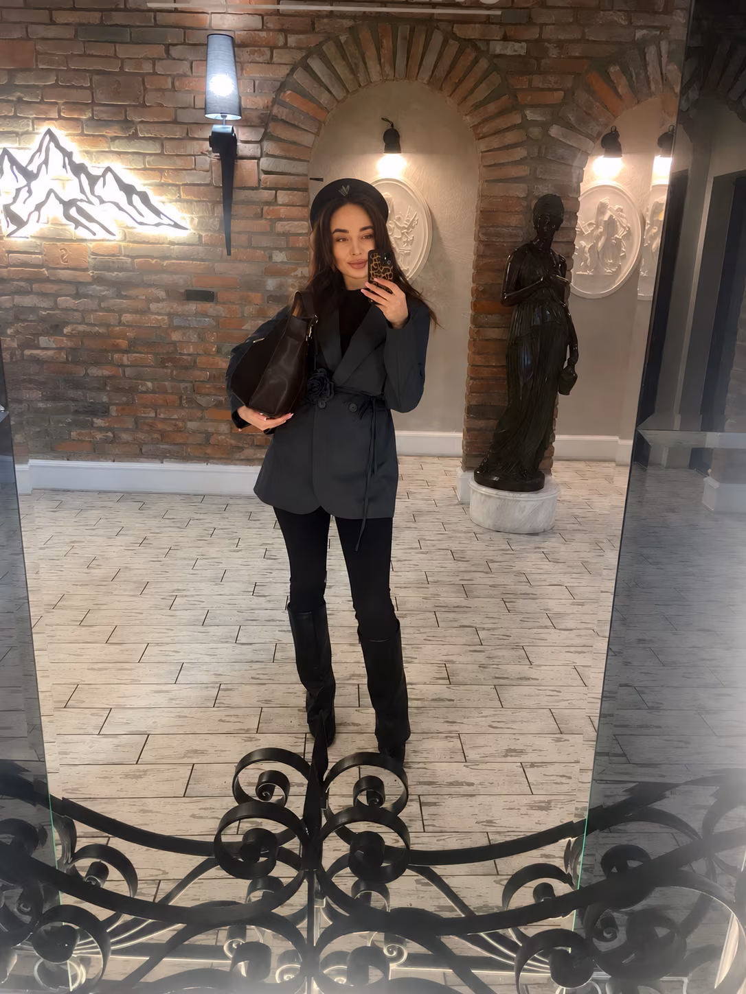 Anna 34 Kyiv  Ukraine I'm a cyber match bride ready to find my one and only man