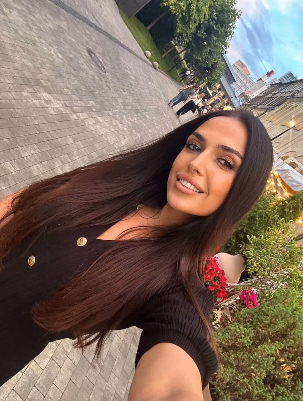 Roza 31 Kiev Ukraine I'm a digital bride wanting to find my other half forever