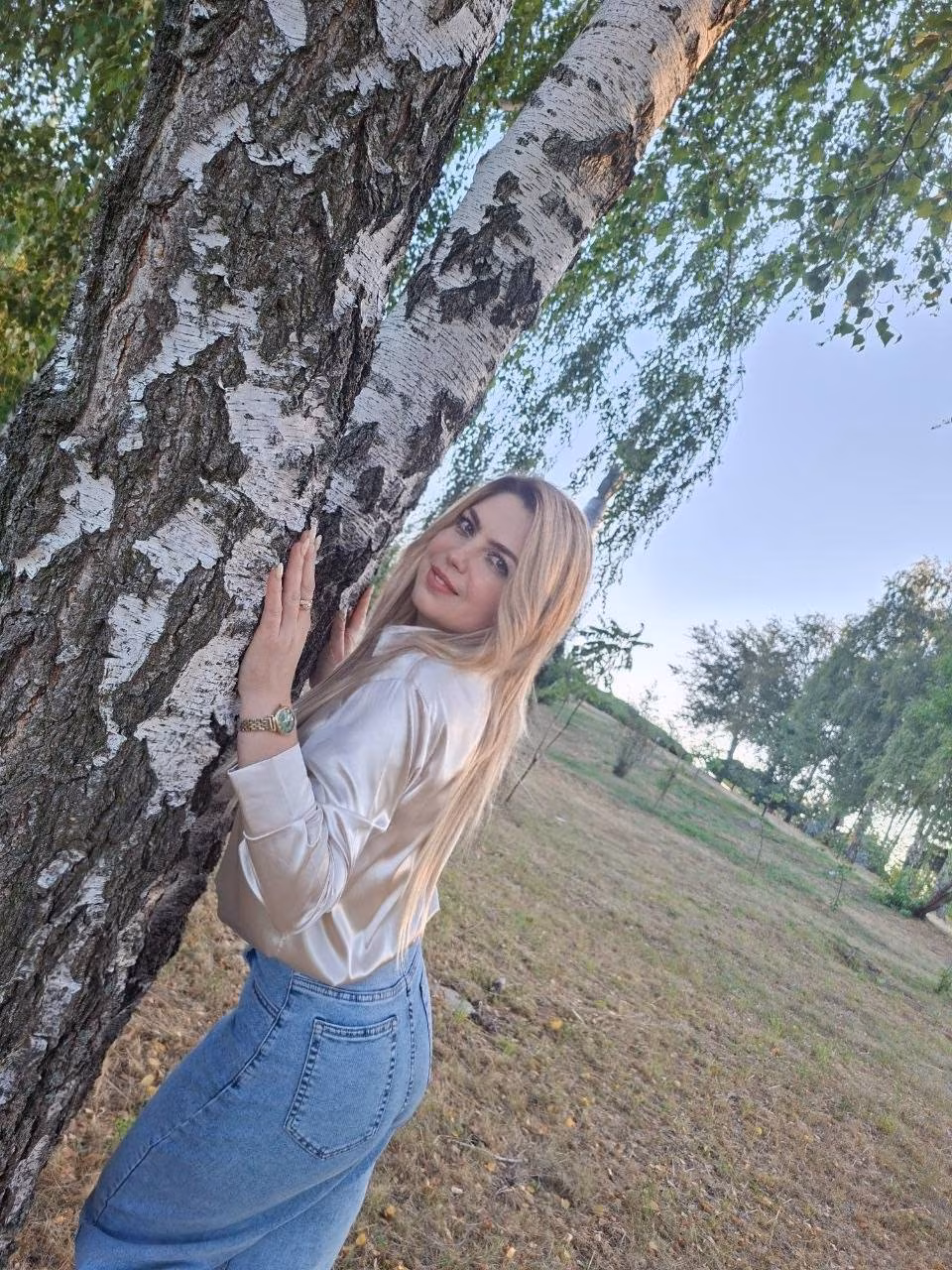 Oksana 44 Kiev Ukraine I'm a digital match bride wanting to find my darling husband