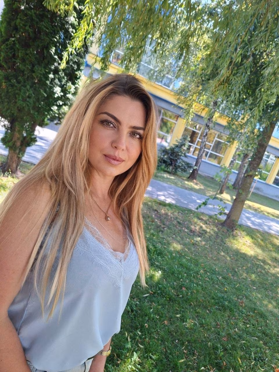 Oksana 44 Kiev Ukraine I'm a digital match bride wanting to find my darling husband