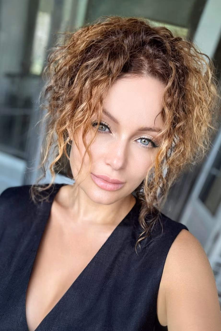 Anna 39 Kyiv  Ukraine I'm a digital match bride wanting to find my king and soulmate