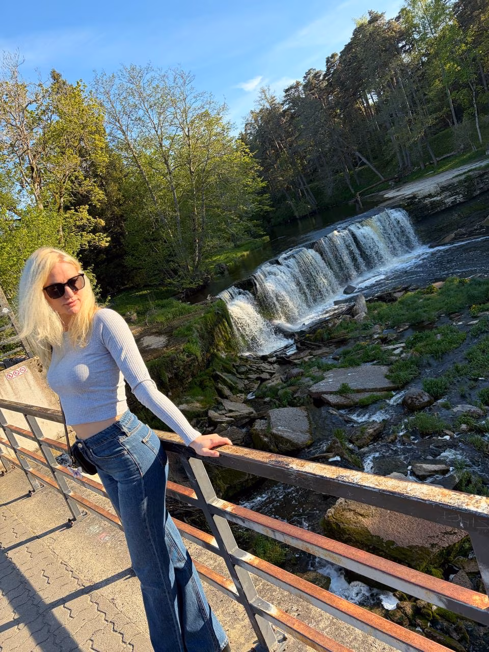 Iaroslava 42 Glukhov Ukraine I'm an e-dating bride wanting to find my beloved one and only