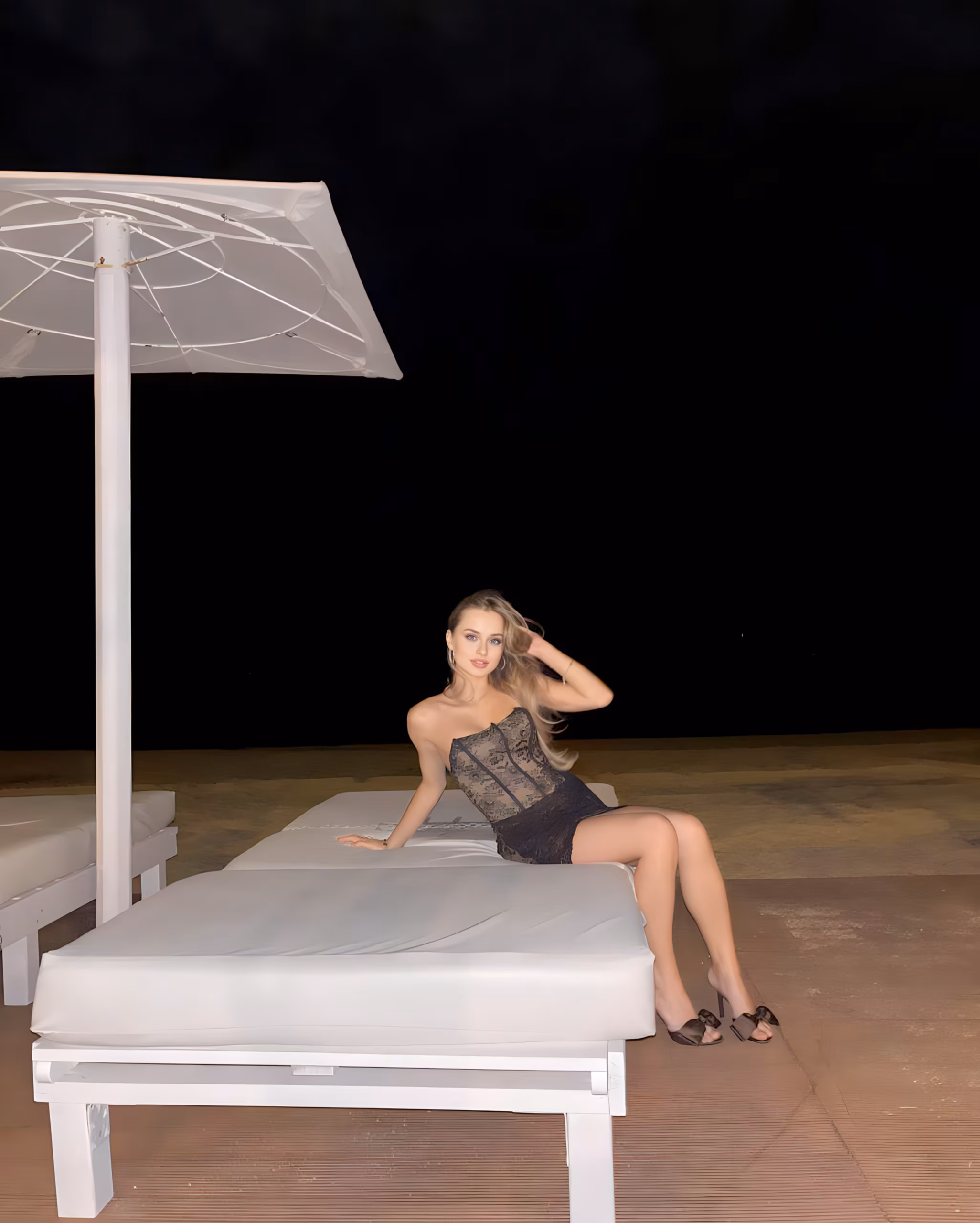 Yelyzaveta 18 Girona  Spain I'm an e-match bride ready to meet my future partner