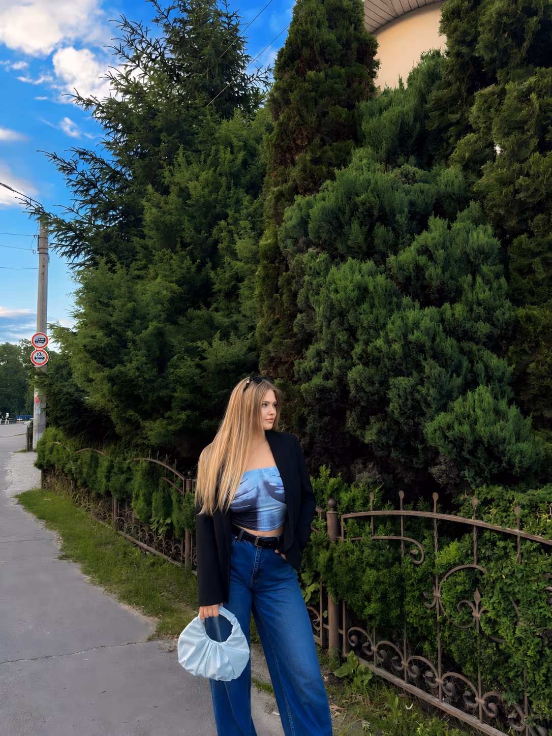Anita 22 Okhtyrka Ukraine I'm an online dating bride looking for my future husband