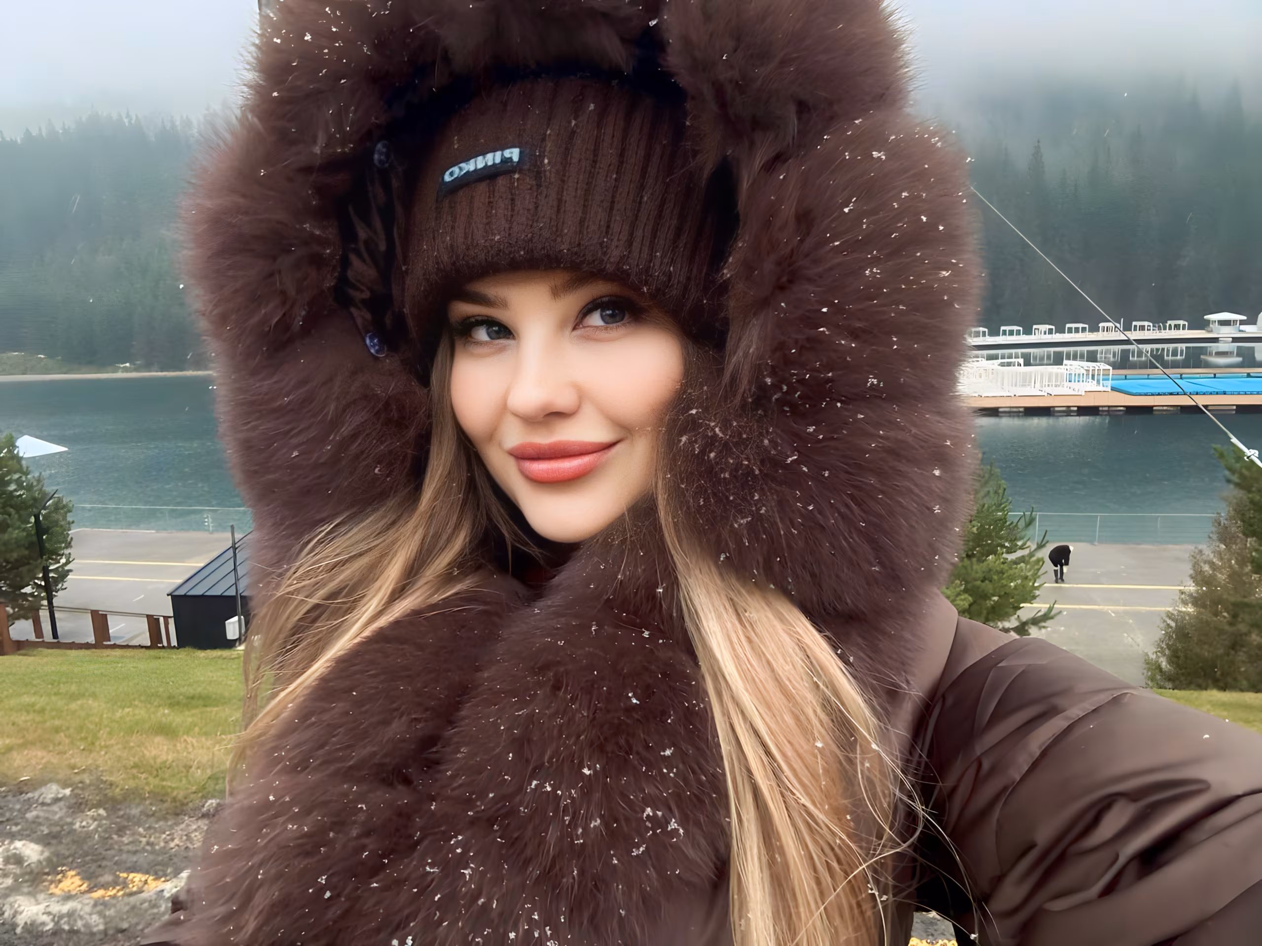 Anita 22 Okhtyrka Ukraine I'm an online dating bride looking for my future husband