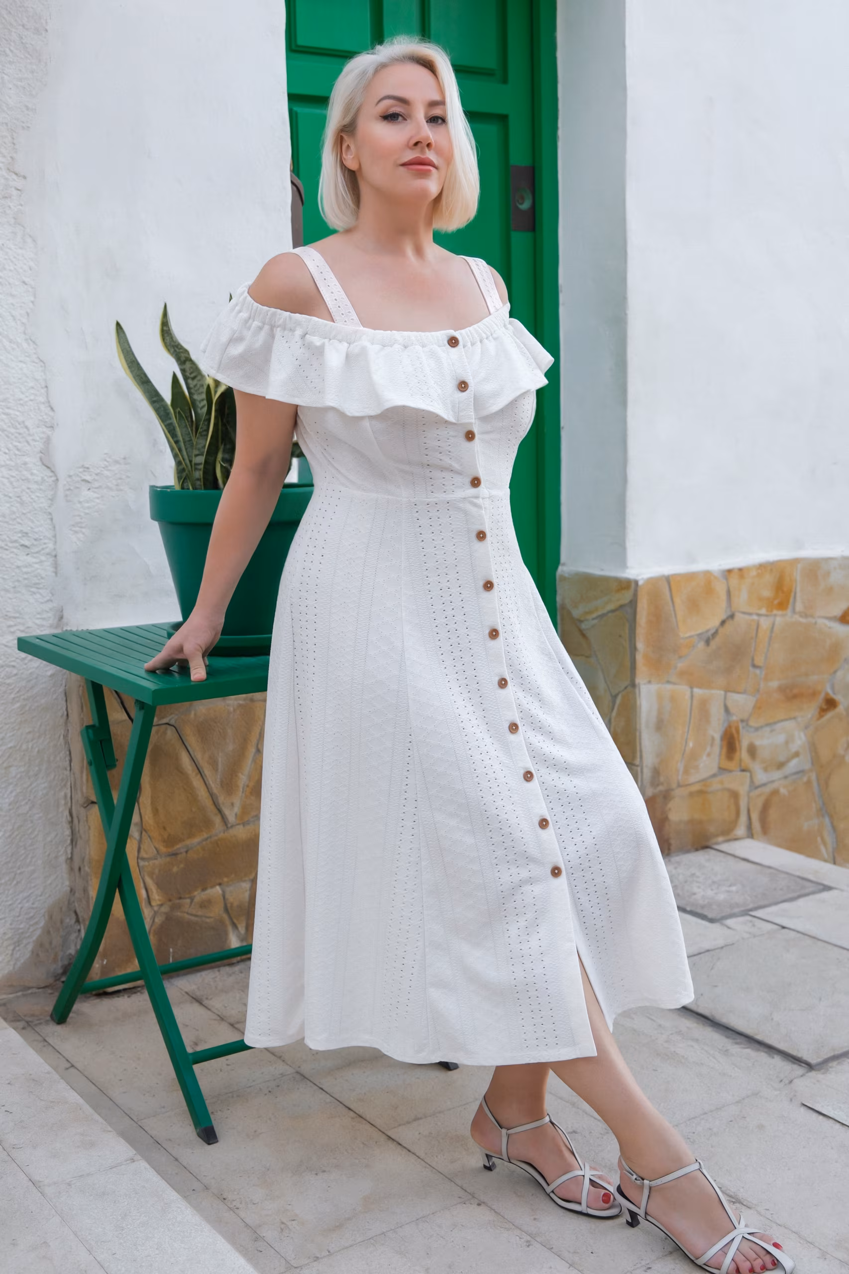 Nina 47 Alicante Spain I'm an online dating bride looking for my king and partner