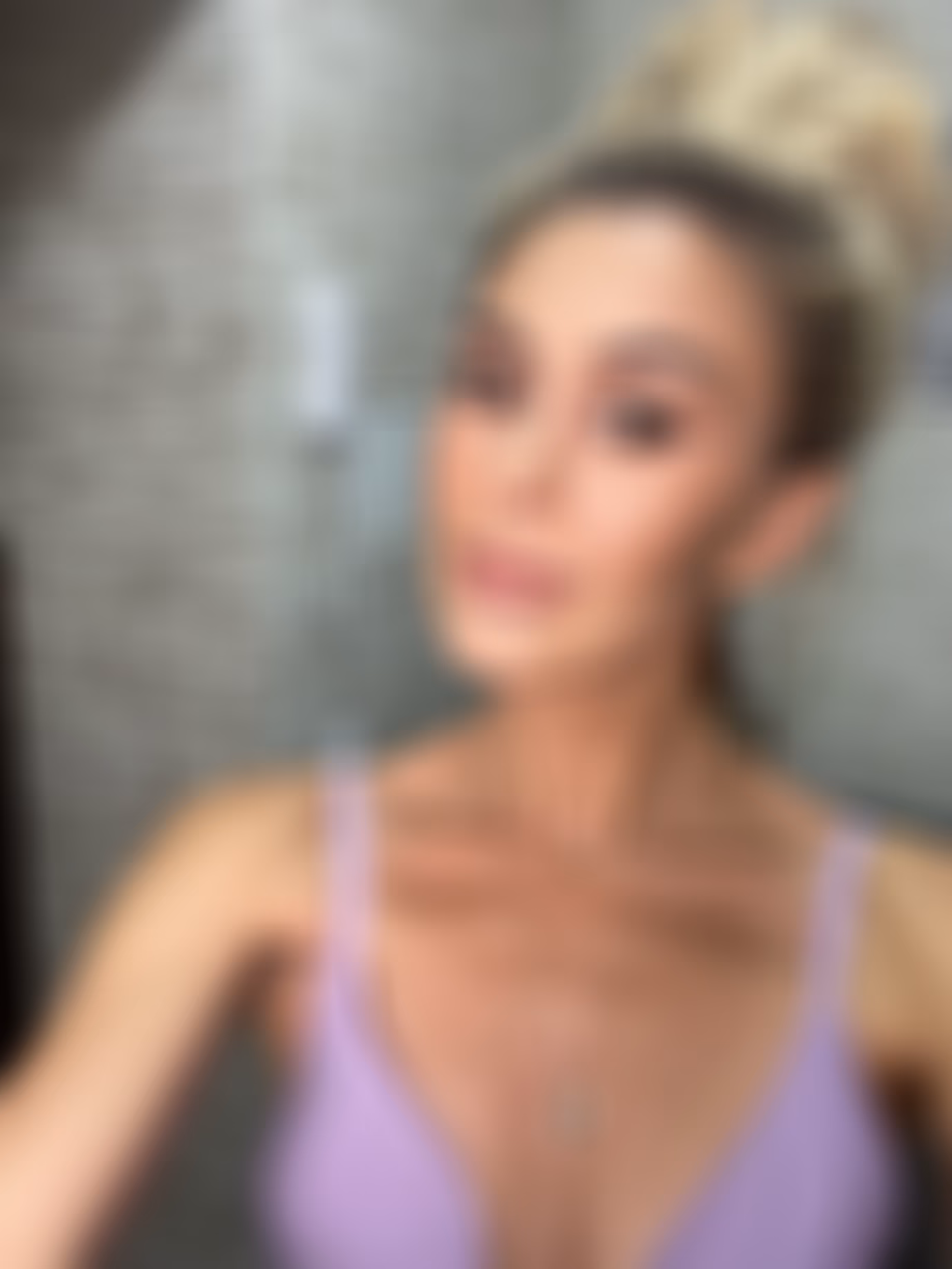 Olena 37 Kyiv Ukraine I'm an online dating bride looking for my king and partner