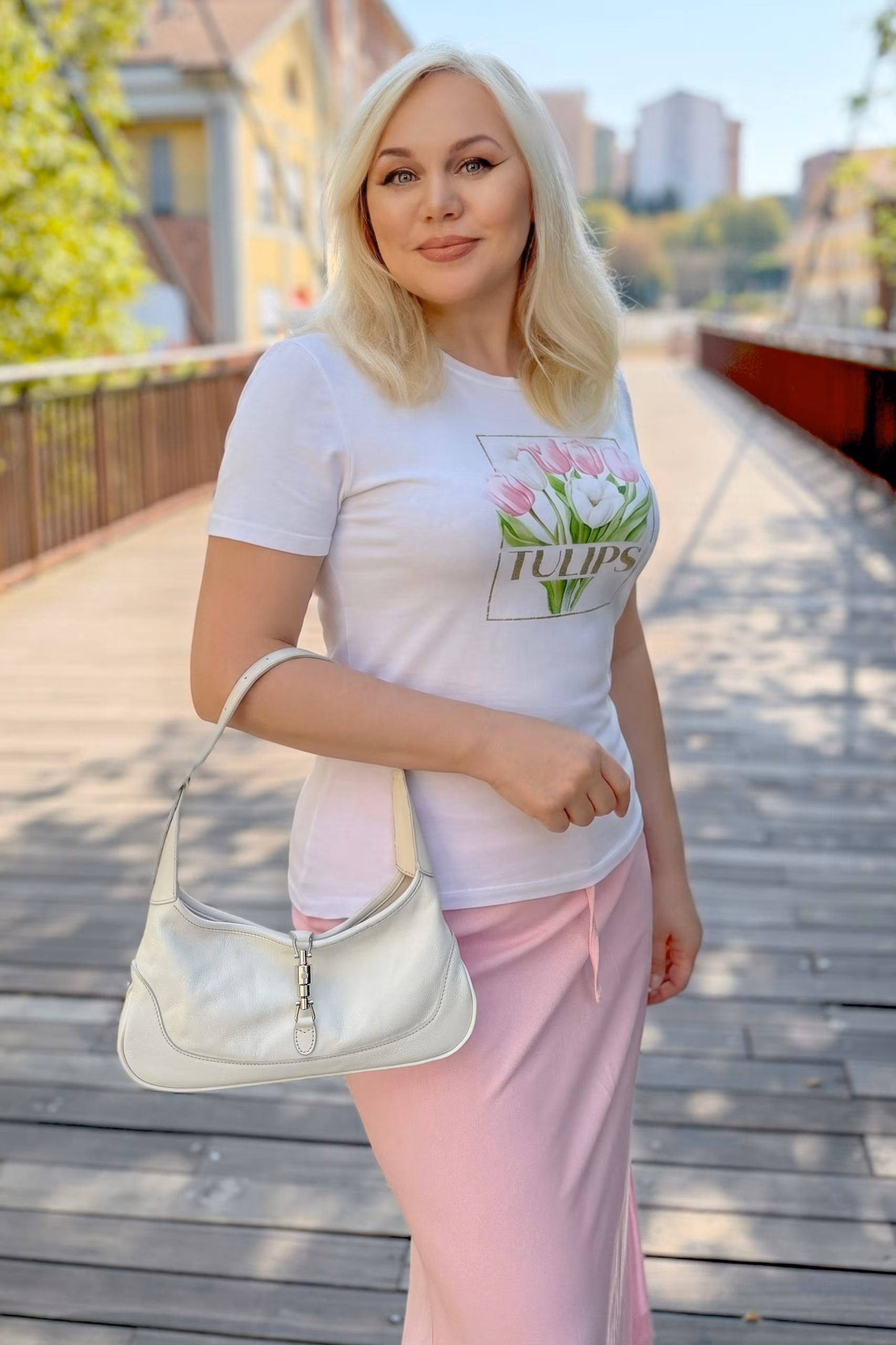 Elena 51 Miagliano Italy I'm an online match bride ready to meet my perfect man