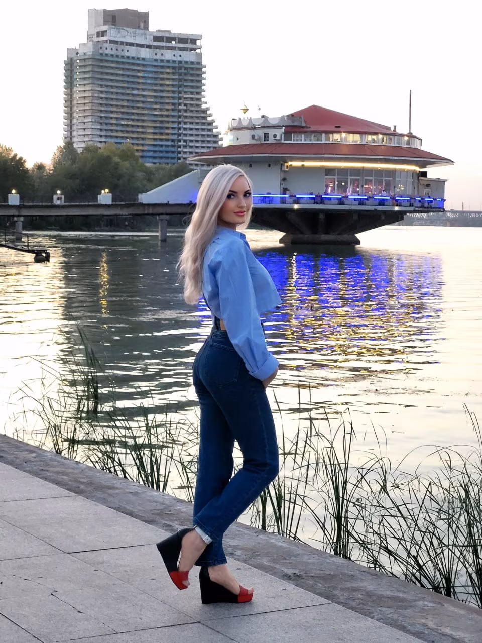 Yulia 40 Dnipropetrovsk Ukraine I'm an e-match bride wanting to find my sweetheart forever