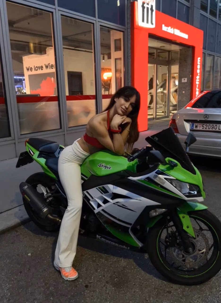 Andela 29 Vienna Austria I'm a digital match bride wanting to find my darling husband