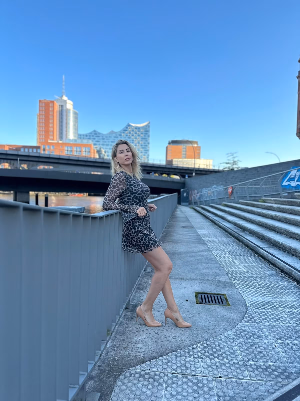 Anna 41 Hamburg Germany I'm an online bride ready to find my hero