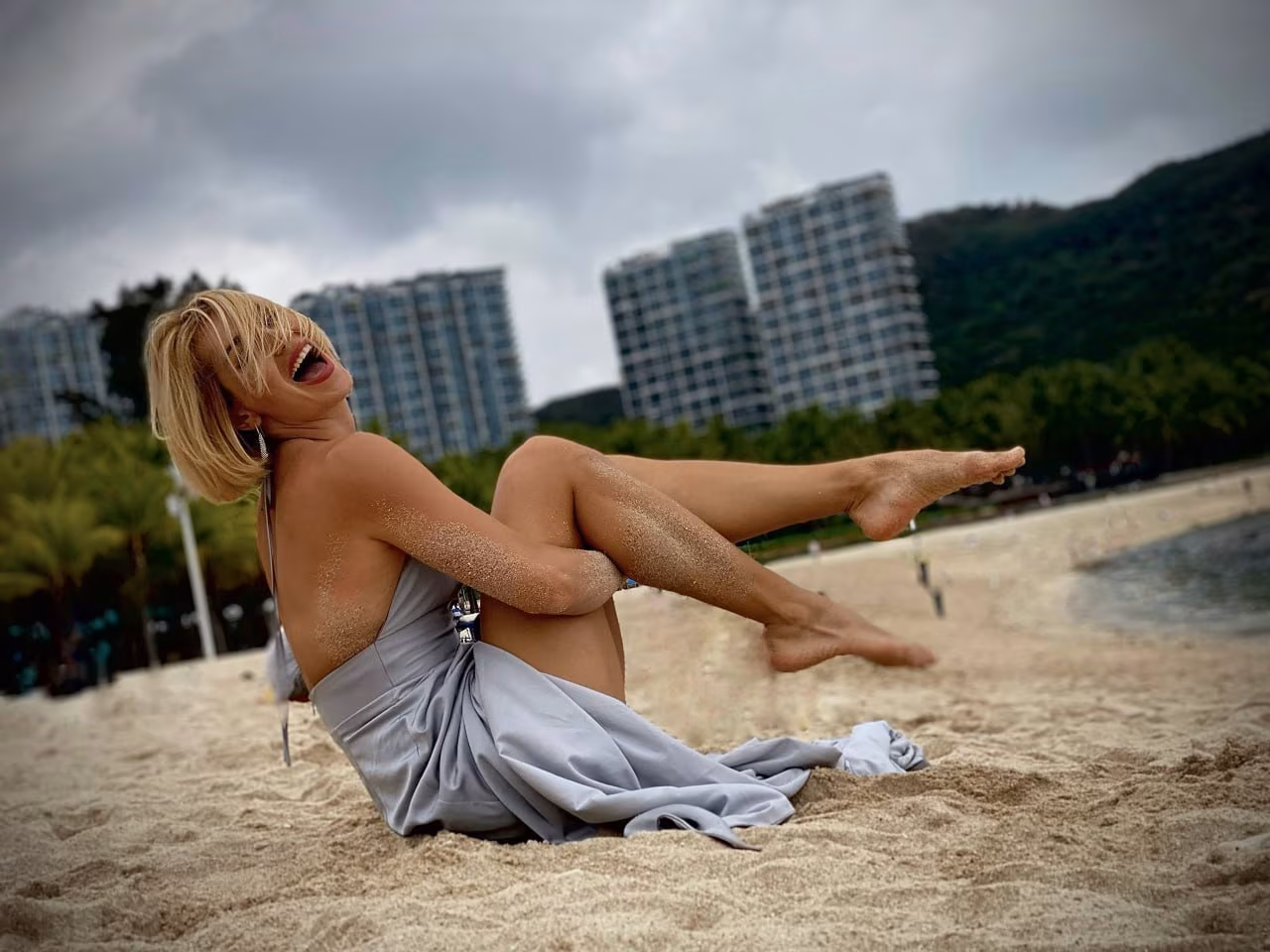 Oksana 35 Kiev Ukraine I'm a cyber bride who wants to meet my gentleman