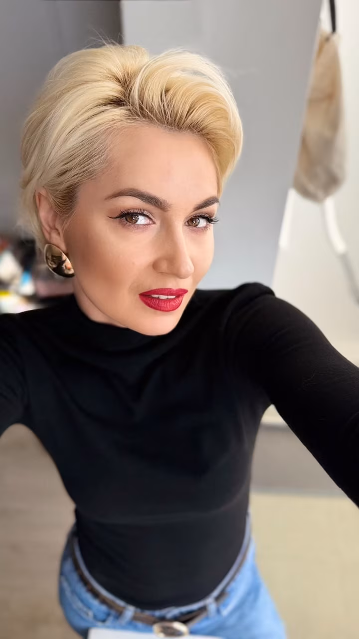 Oksana 35 Kiev Ukraine I'm a cyber bride who wants to meet my gentleman