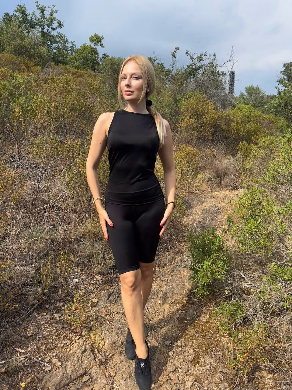 Yulia 40 Cannes France I'm a cyber match bride ready to meet my darling