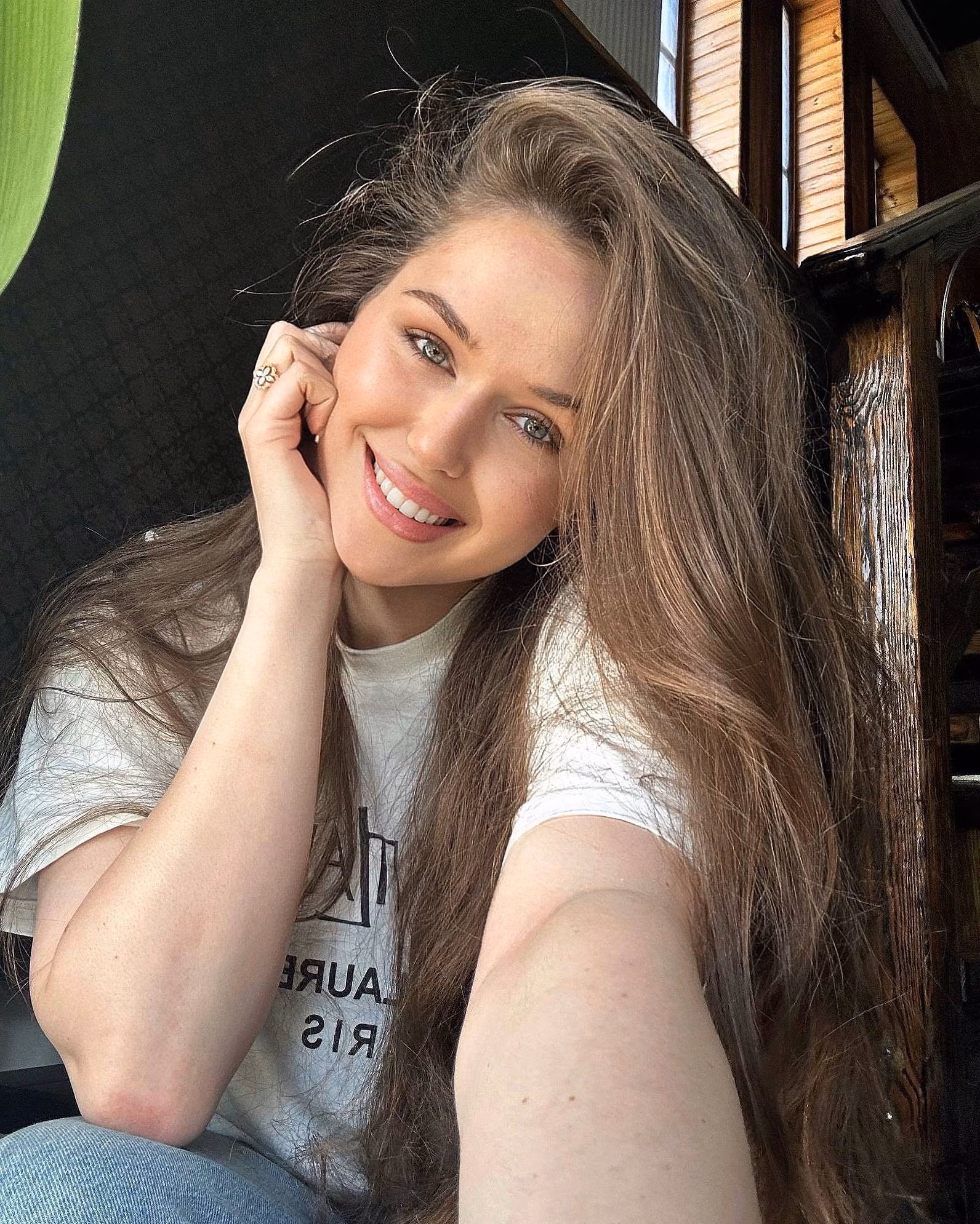 Yeva 22 Izyum Ukraine I'm a digital dating bride wanting to meet my darling soulmate