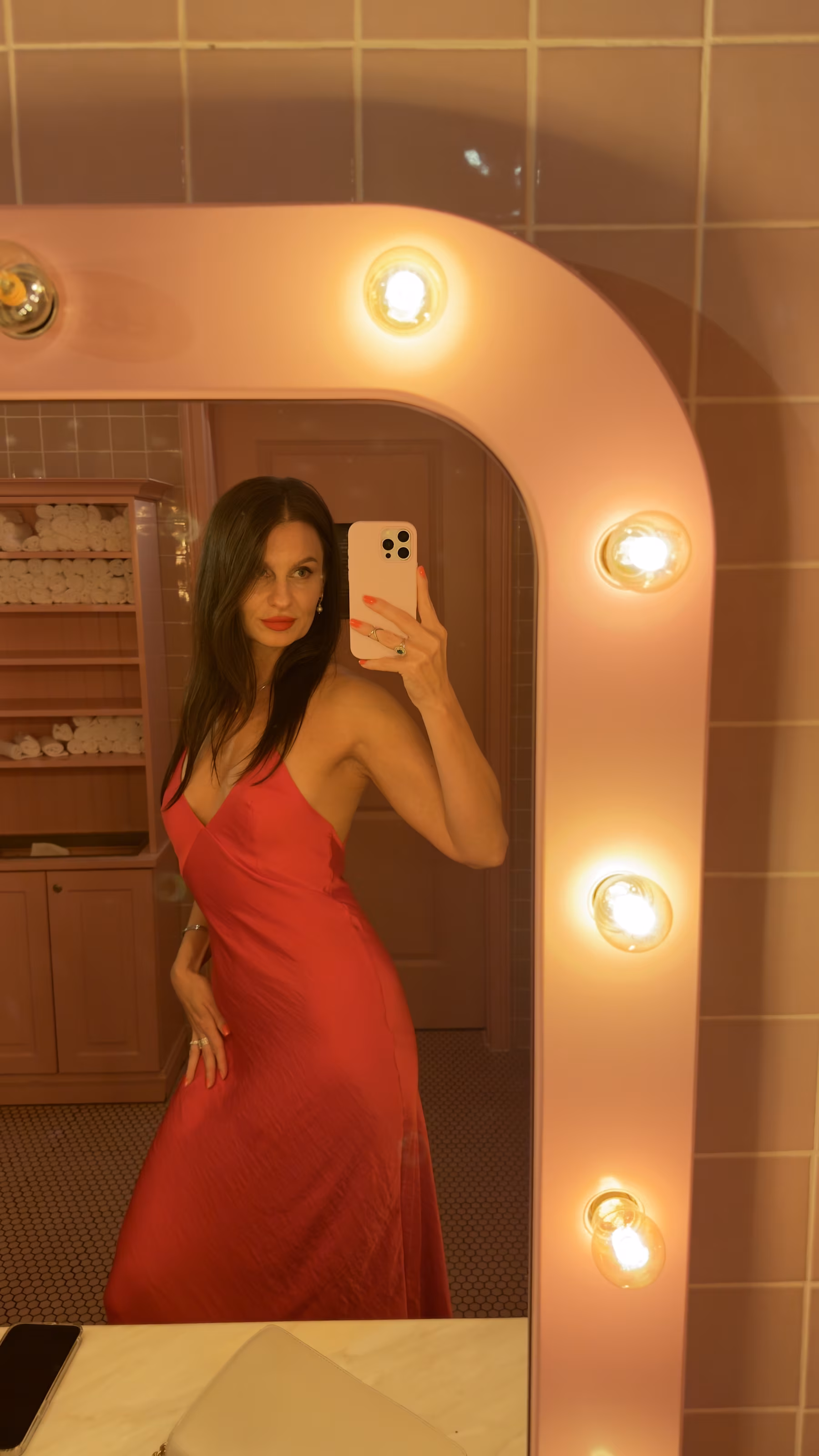 Oleksandra 38 Berlin Germany I'm a digital dating bride wanting to meet my dream husband