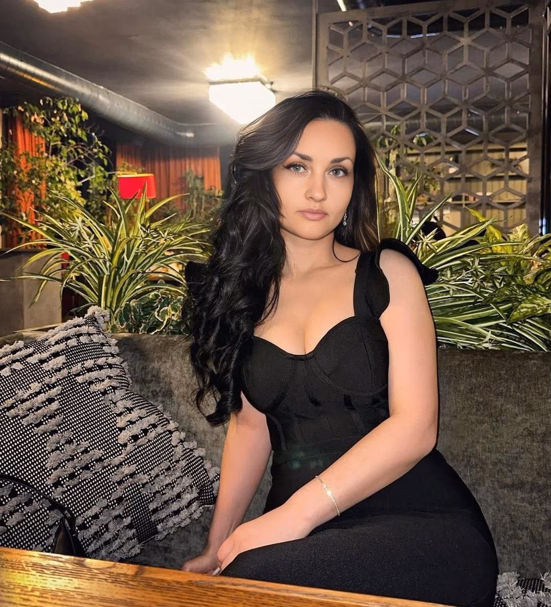 Olena 40 Chernihiv Ukraine I'm a digital match bride wanting to find my king and soulmate