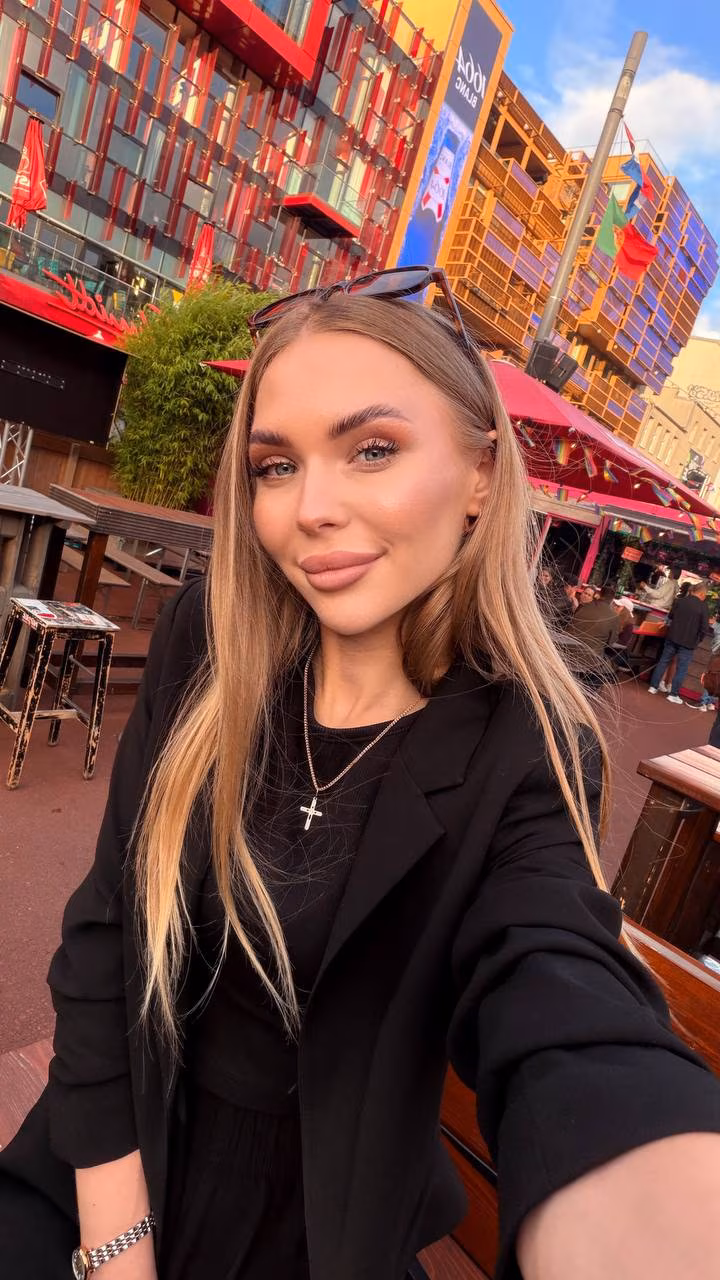 Karyna 27 Greifswald Germany I'm a virtual dating bride who needs my hero husband