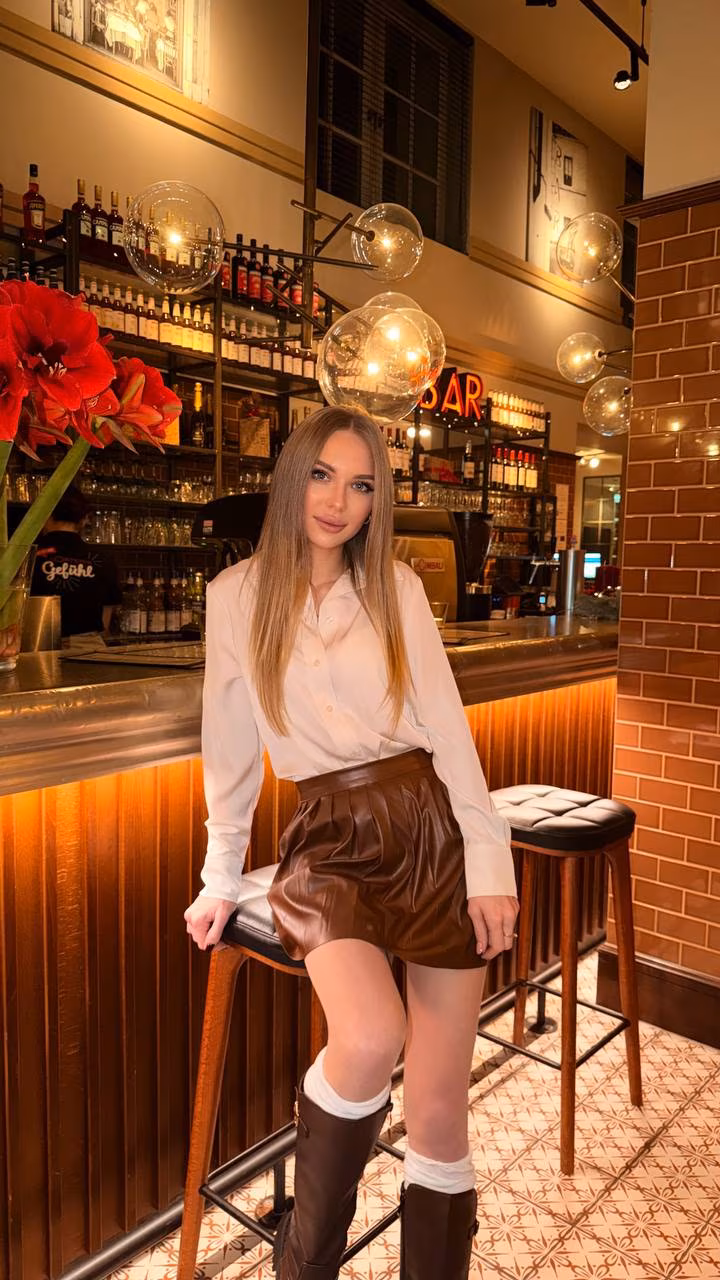 Karyna 27 Greifswald Germany I'm a virtual dating bride who needs my hero husband