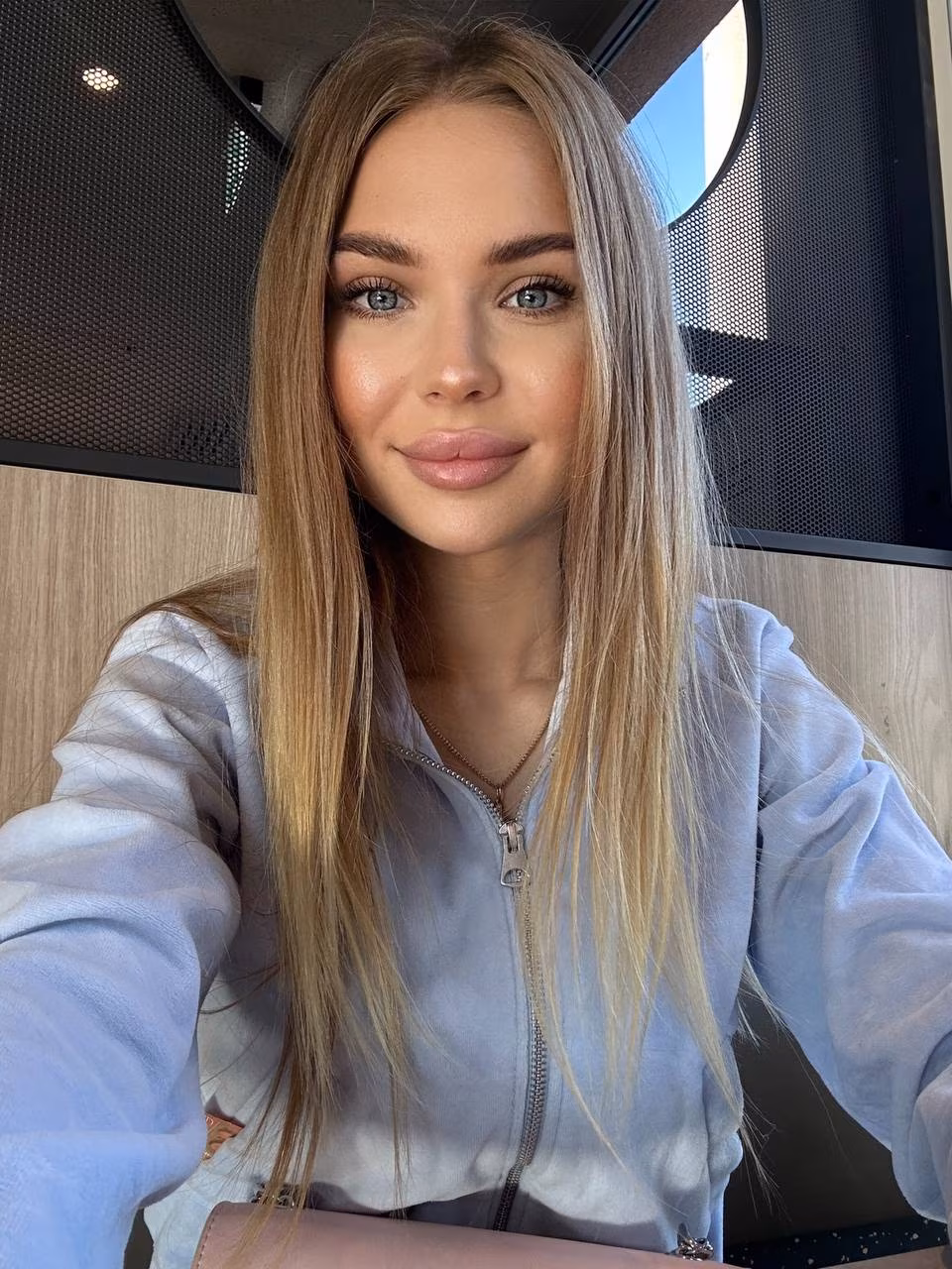 Karyna 27 Greifswald Germany I'm a virtual dating bride who needs my hero husband