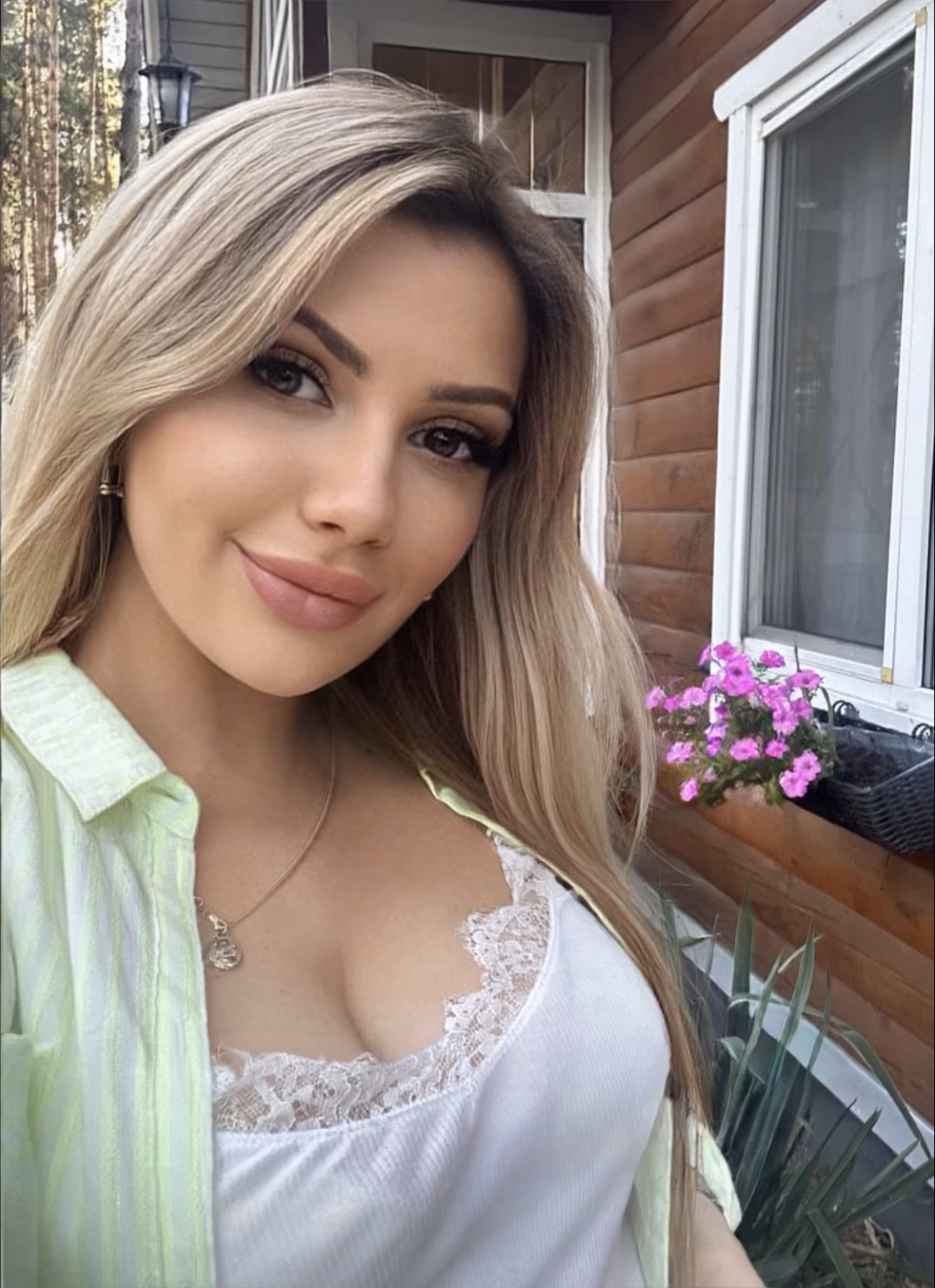 Maryna 36 Beijing/Kyiv China I'm a virtual dating bride who needs my hero husband