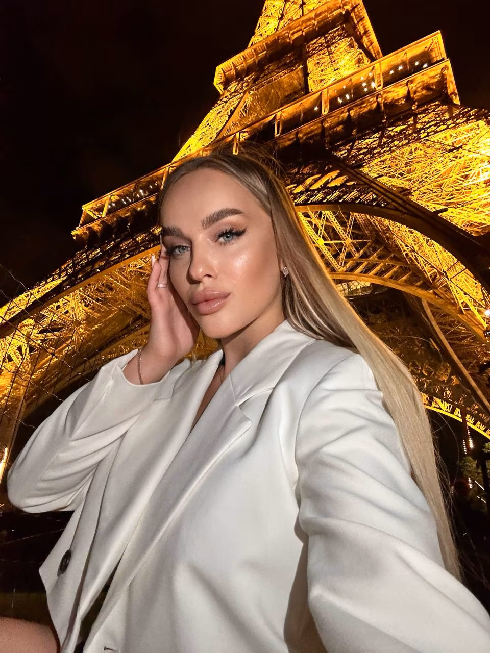 Diana 24 Kyiv Ukraine I'm a web bride ready to meet my king