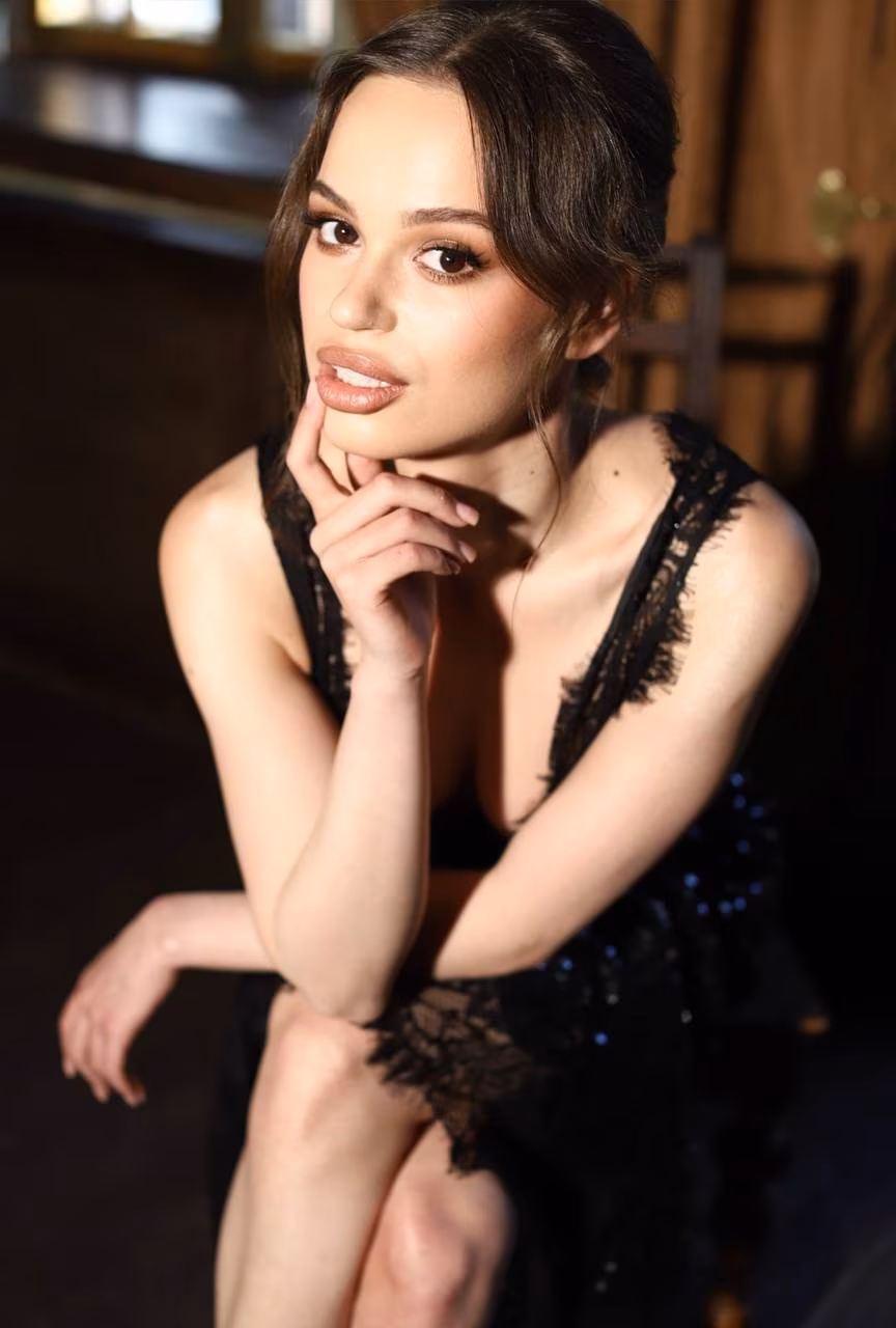 Anastasiia 21 Kyiv Ukraine I'm a web match bride ready to meet my beloved
