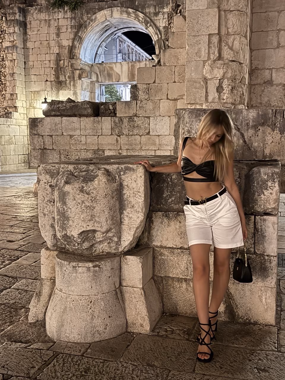 Polina 29 Odessa Ukraine I'm a cyber match bride searching for my other half husband