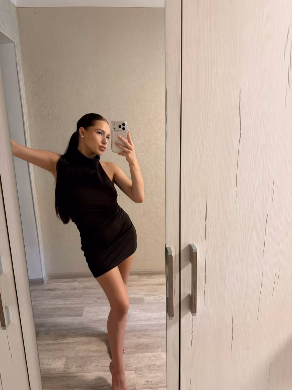 Olena 23 Kryvyi Rih Ukraine I’m a cyber match bride searching for my sweetheart partner