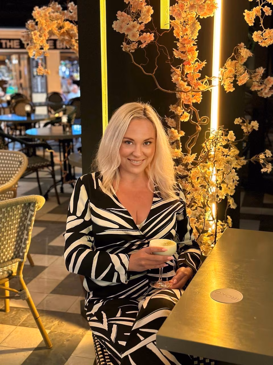 Victoria 51 Berlin Germany I'm a cyber match bride searching for my sweetheart partner