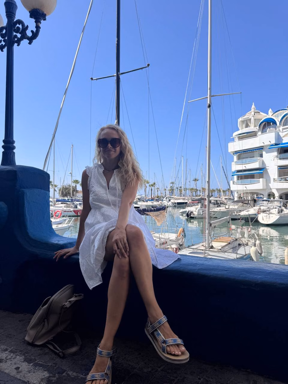 Olena 42 Benalmadena Spain I'm a digital bride wanting to find my one true soulmate