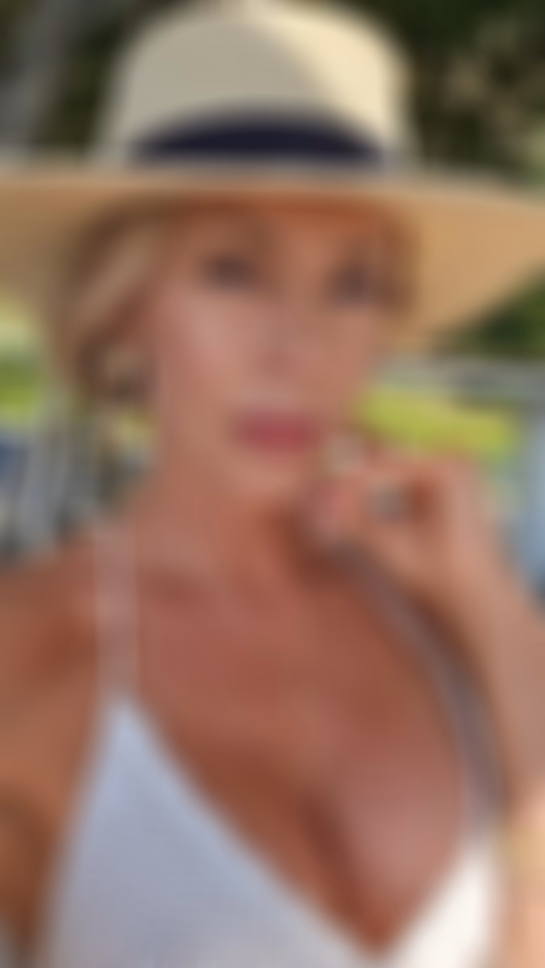 Marianna 48 Odessa Ukraine I'm a digital bride wanting to find my other half forever