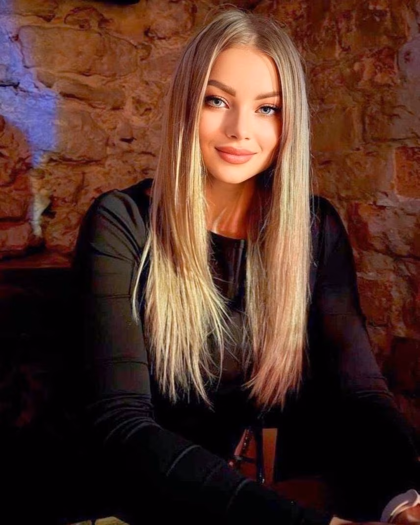 Anna 35 Ivano-Frankivsk Ukraine I'm a digital match bride wanting my beloved husband