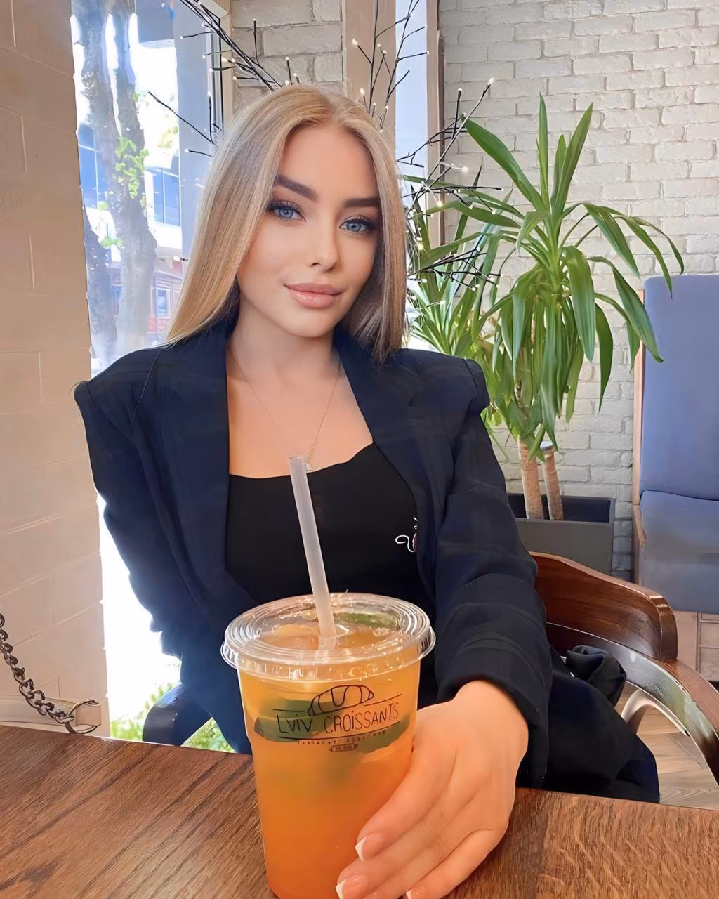 Olha 22 Kyiv Ukraine I’m a digital match bride wanting my sweetheart