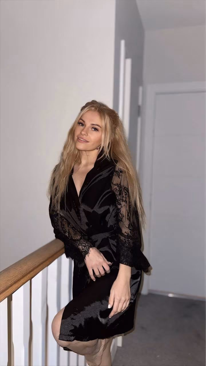Valentyna 39 Kyiv Ukraine I'm an e-match bride wanting to find my companion for life