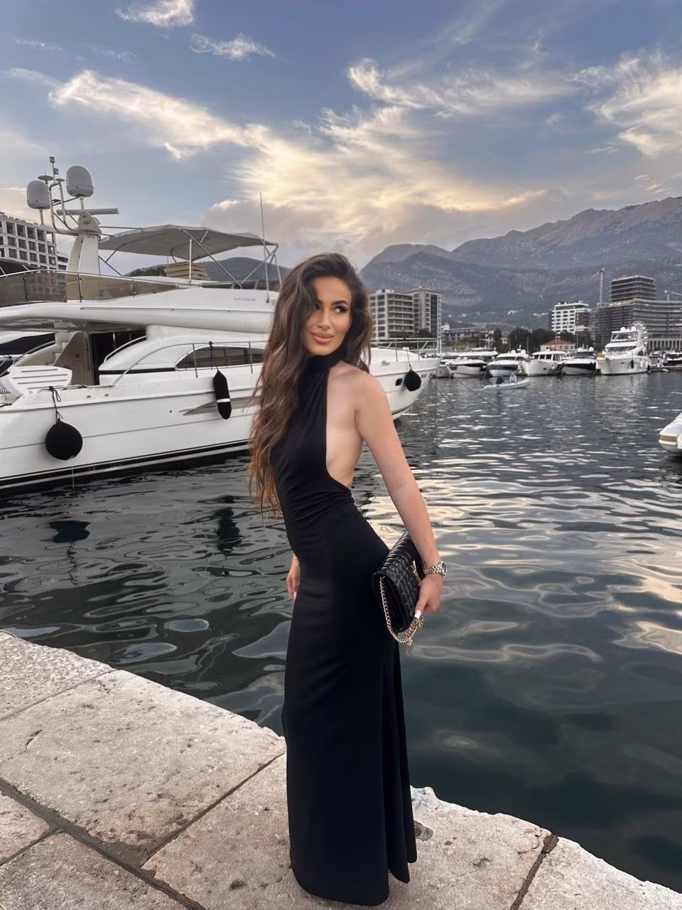 Diana 21 Kyiv Ukraine I'm an e-match bride wanting to find my companion for life