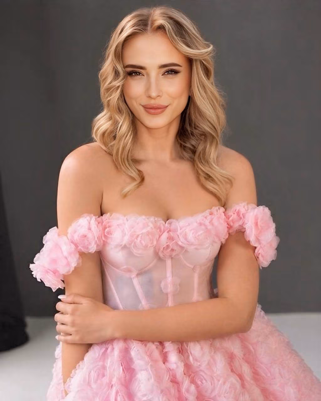 Olesia 21 Kyiv  Ukraine I’m an e-match bride wanting to find my companion for life
